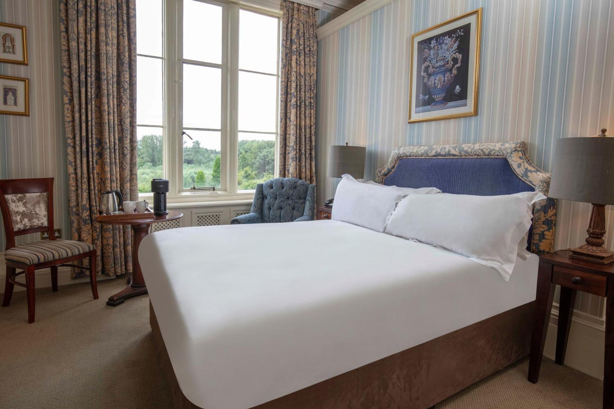 Crewe Hall Hotel & Spa - Cheshire Extérieur photo