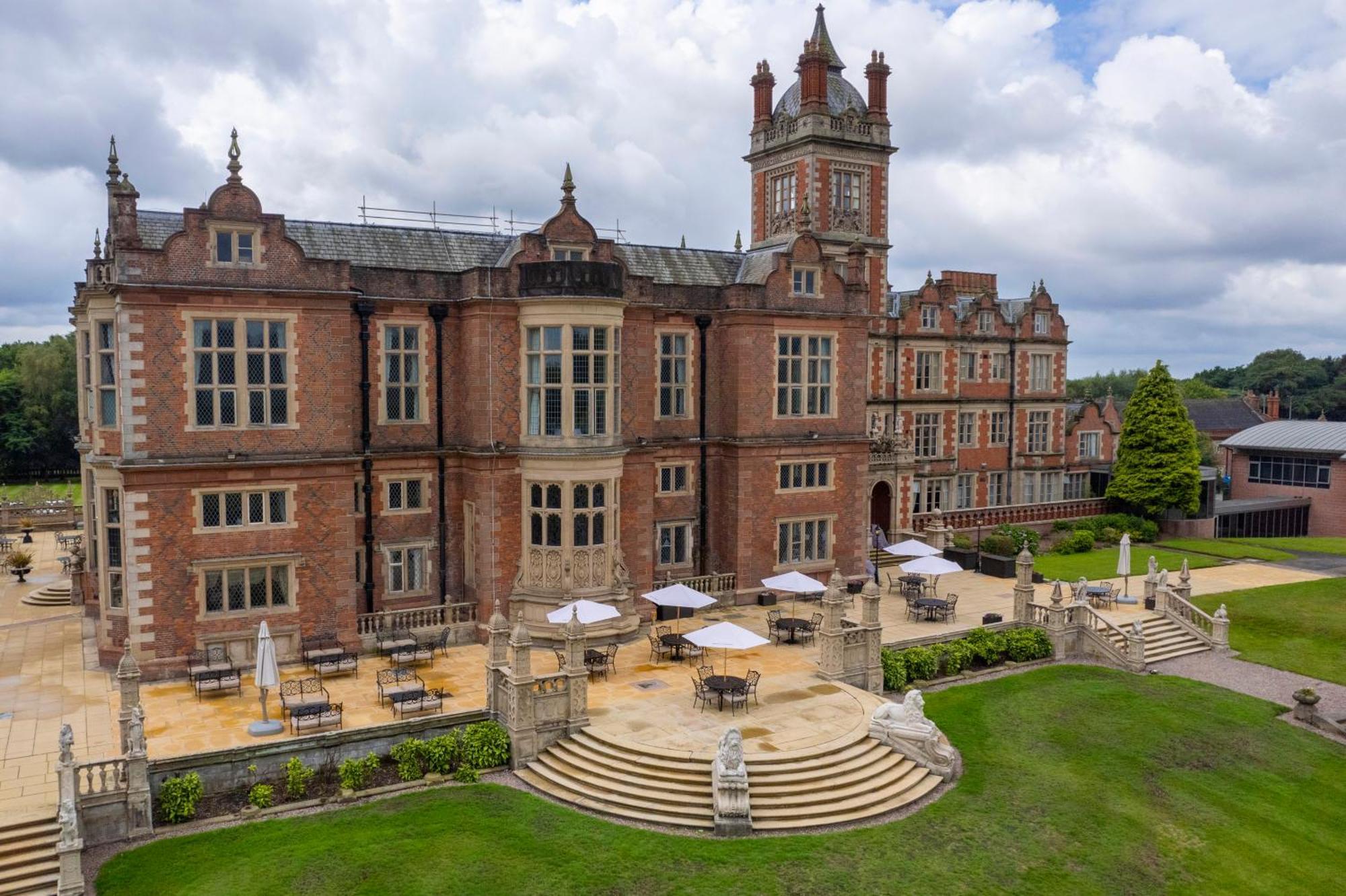 Crewe Hall Hotel & Spa - Cheshire Extérieur photo