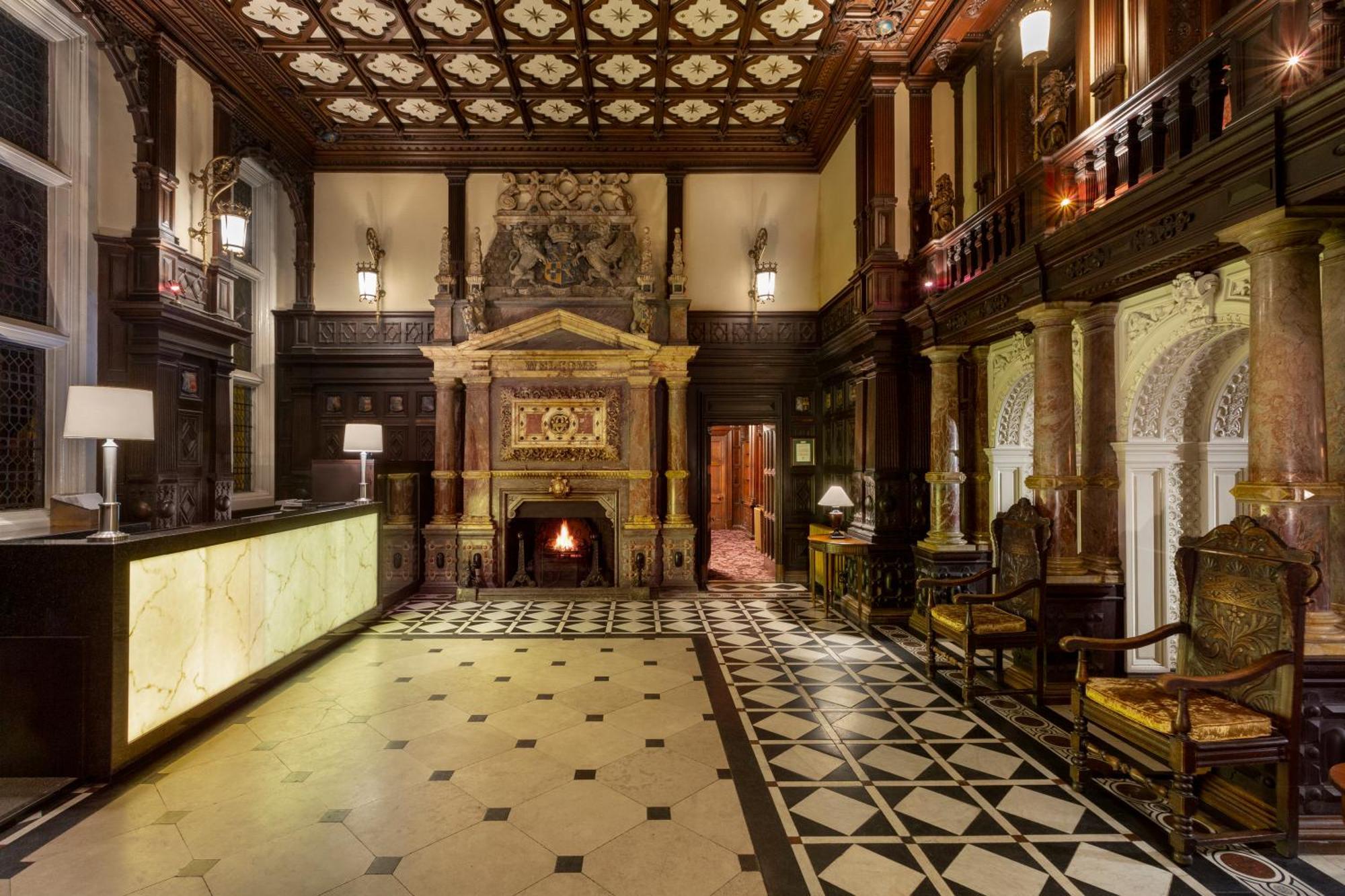 Crewe Hall Hotel & Spa - Cheshire Extérieur photo